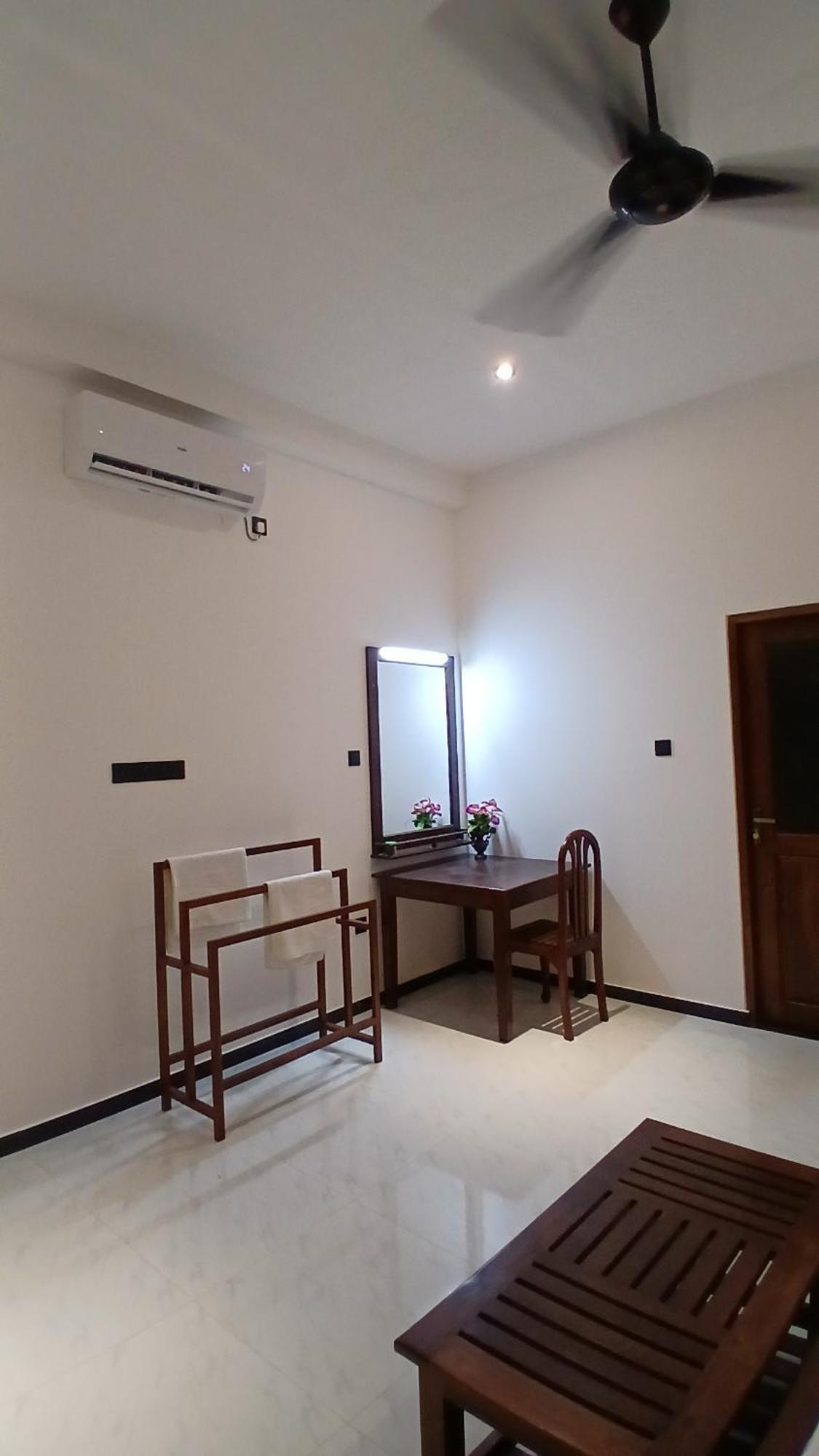 Coco Mount Residence - Hiriketiya Dikwella Exterior foto